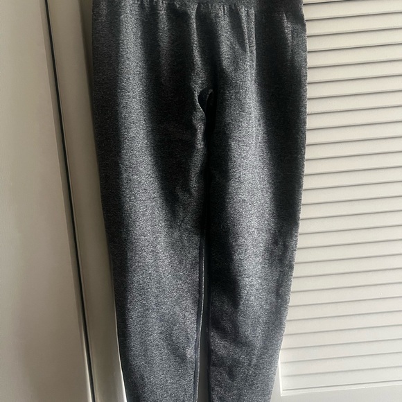 ⭐️Gray Booty Pop leggings - Picture 5 of 6